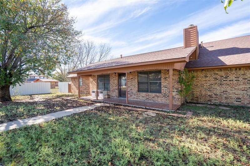 601 Henry St Street, Dublin TX 76446 - Photo 2