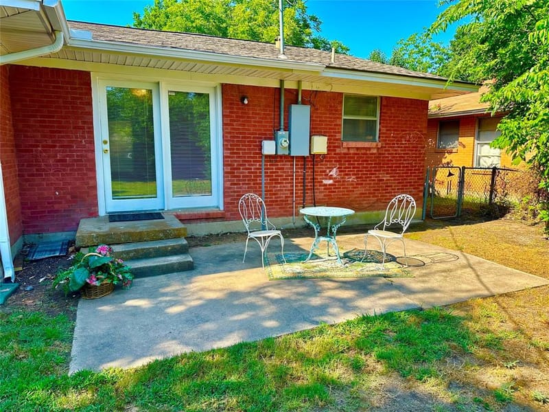 817 Laguna Drive, Denton TX 76209 - Photo 13