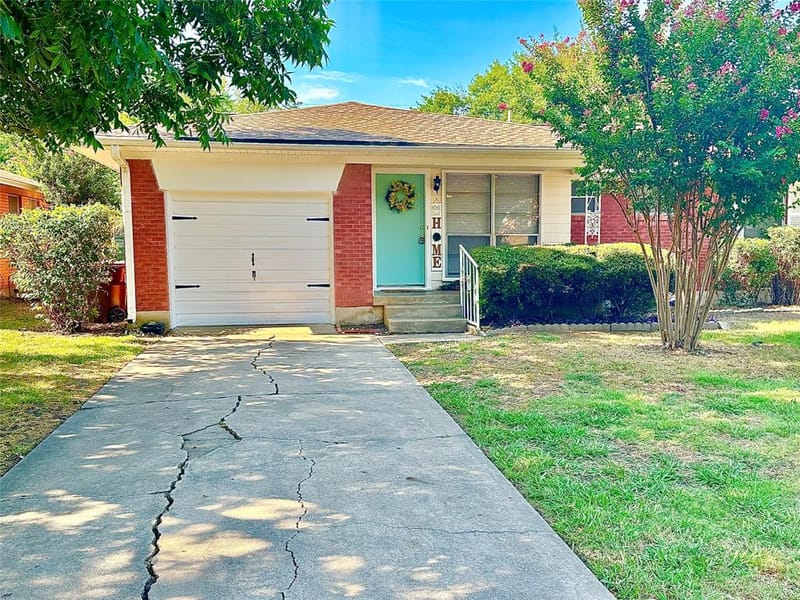 817 Laguna Drive, Denton TX 76209