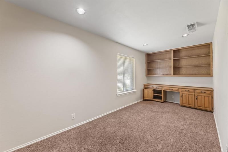 817 Sylvan Drive, Fort Worth TX 76120 - Photo 27