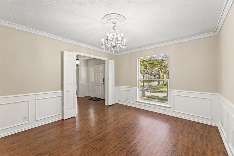 817 Sylvan Drive, Fort Worth TX 76120 - Photo 16