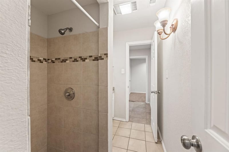 817 Sylvan Drive, Fort Worth TX 76120 - Photo 26