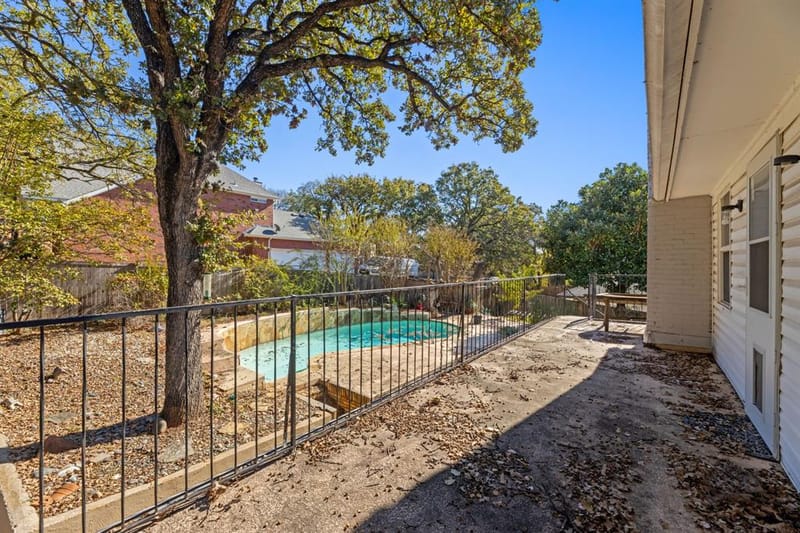 817 Sylvan Drive, Fort Worth TX 76120 - Photo 36