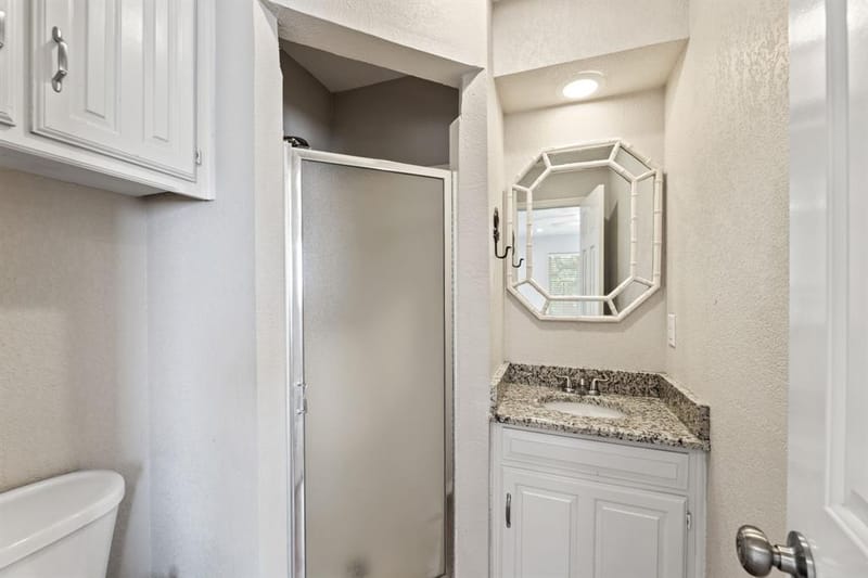 817 Sylvan Drive, Fort Worth TX 76120 - Photo 33