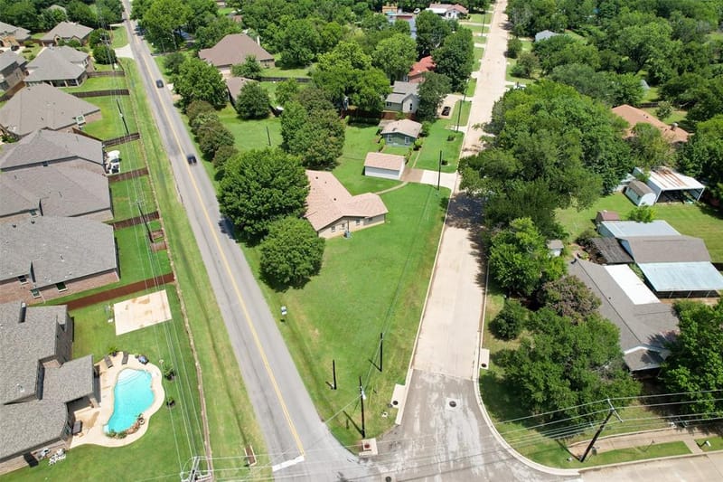 802 Cardinal Road, Mansfield TX 76063