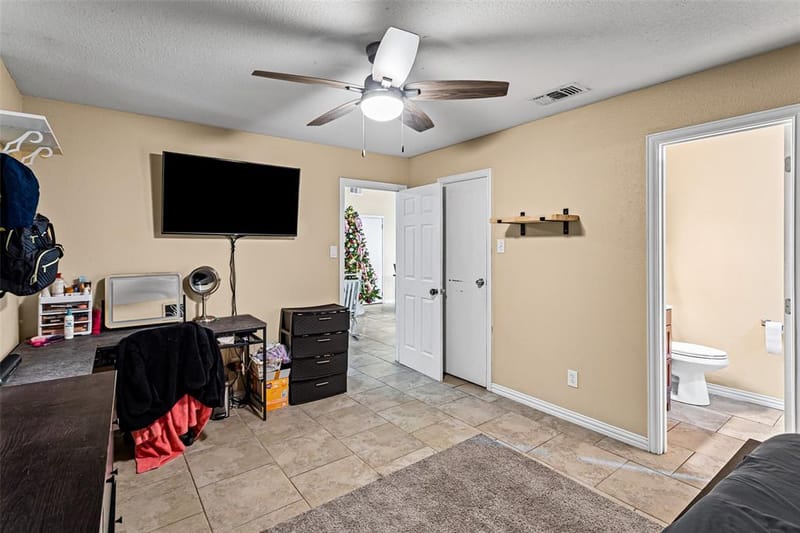 1429 W Torrey Street, Granbury TX 76048 - Photo 16