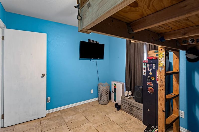 1429 W Torrey Street, Granbury TX 76048 - Photo 21