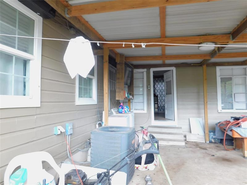 3601 Ryan Avenue, Fort Worth TX 76110 - Photo 8