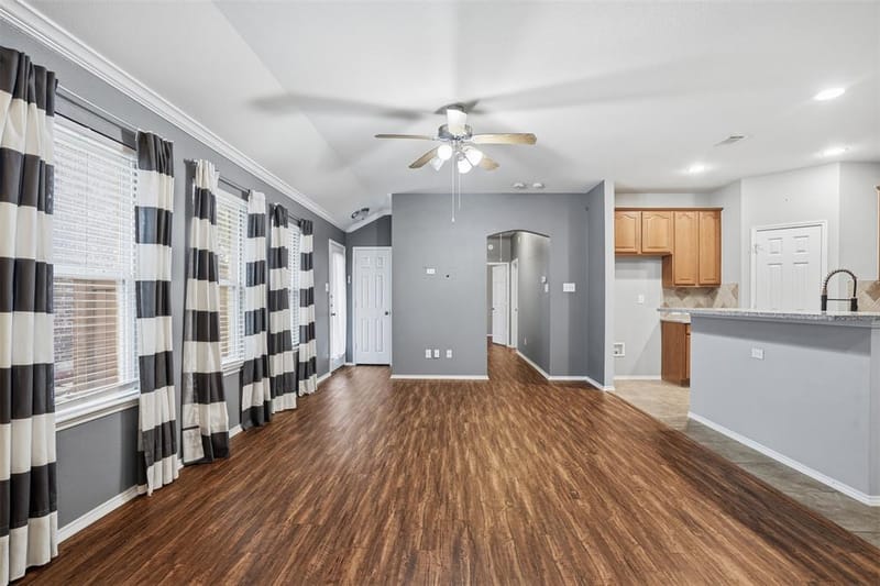 1425 Ravenwood Drive, Mansfield TX 76063 - Photo 14