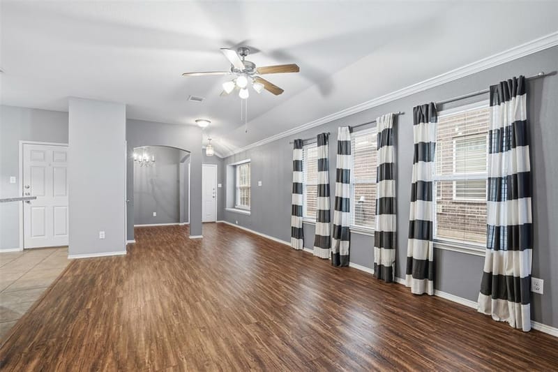1425 Ravenwood Drive, Mansfield TX 76063 - Photo 11