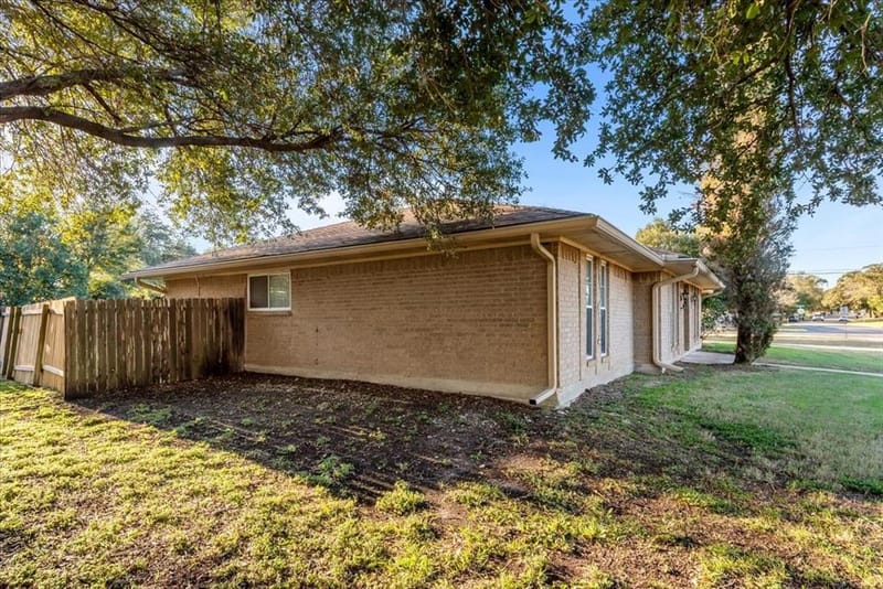 1812 Trinity Drive, Waco TX 76710 - Photo 18