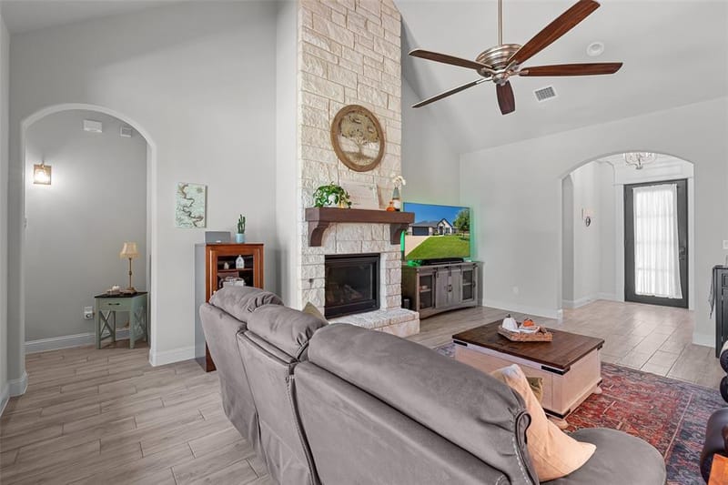1019 Anna Circle, Granbury TX 76048 - Photo 7