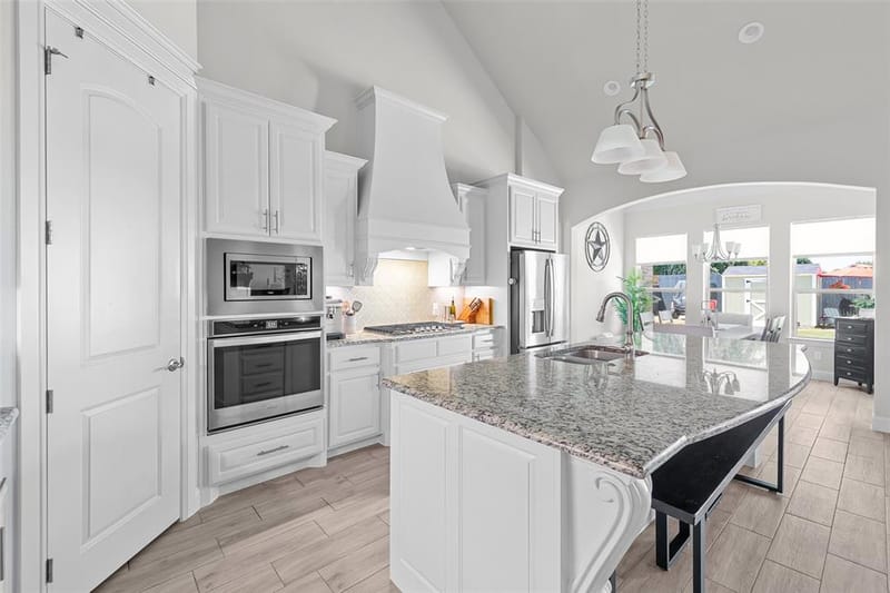 1019 Anna Circle, Granbury TX 76048 - Photo 10