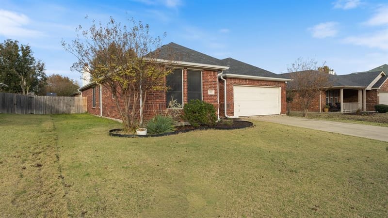 202 Angelina Drive, Crandall TX 75114 - Photo 2