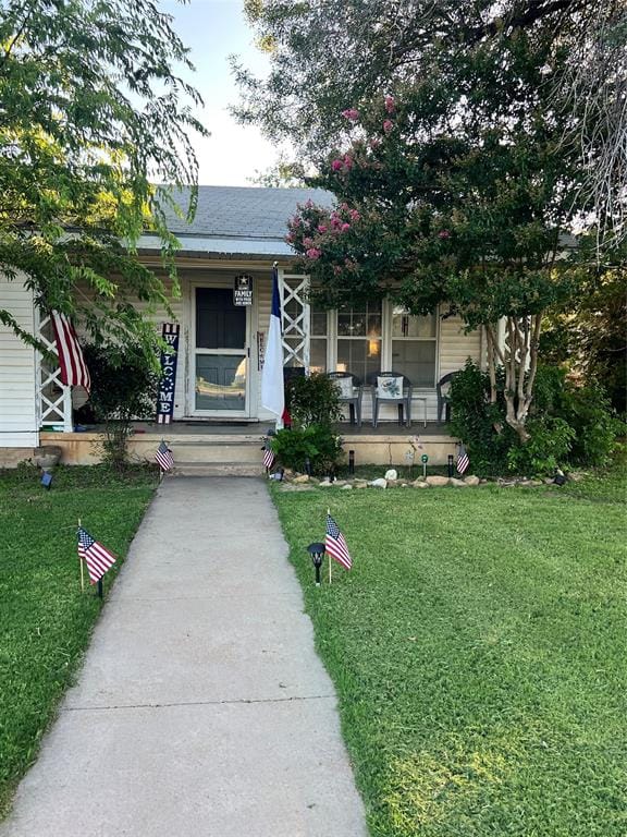 2113 4th Street, Brownwood TX 76801 - Photo 2
