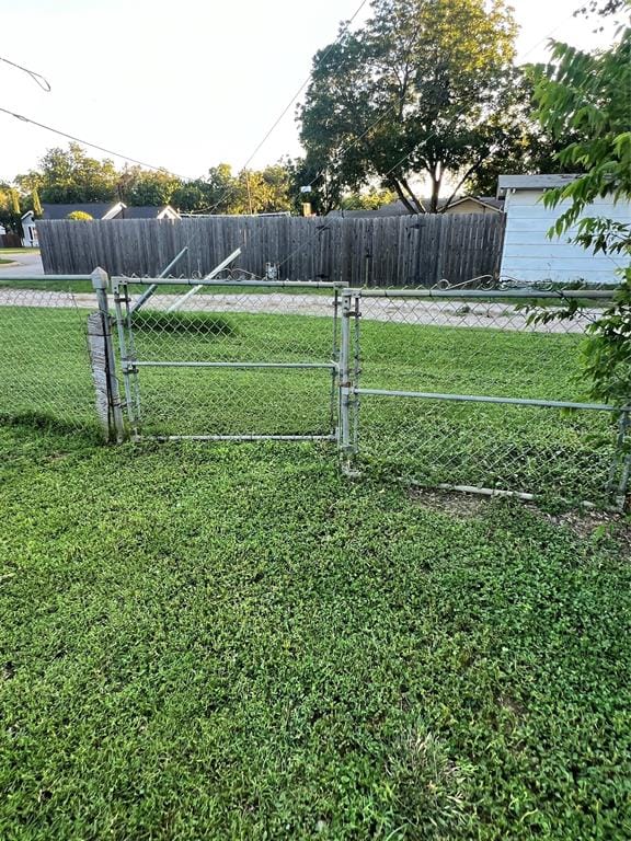 2113 4th Street, Brownwood TX 76801 - Photo 39
