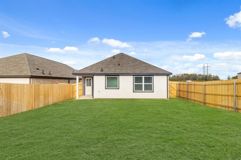 1609 Romans Road, Ennis TX 75119 - Photo 15