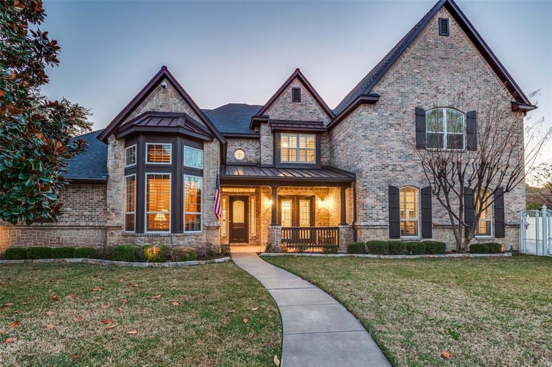 9253 Cape Royale Court, Fort Worth TX 76179 - Photo 2