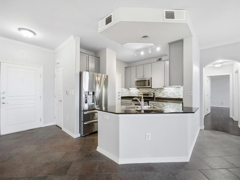 330 Las Colinas Boulevard E # 614, Irving TX 75039 - Photo 4