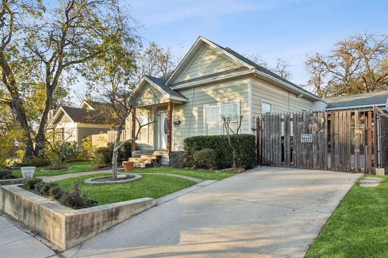 2903 MT VERNON Avenue, Fort Worth TX 76103 - Photo 4