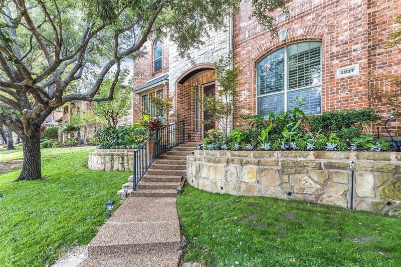 1217 Wynne Drive, Garland TX 75044 - Photo 2