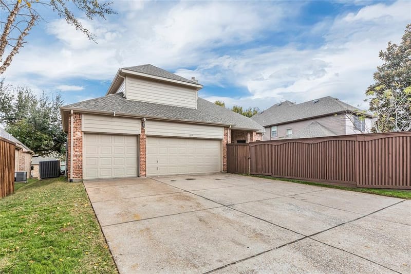 1217 Wynne Drive, Garland TX 75044 - Photo 4
