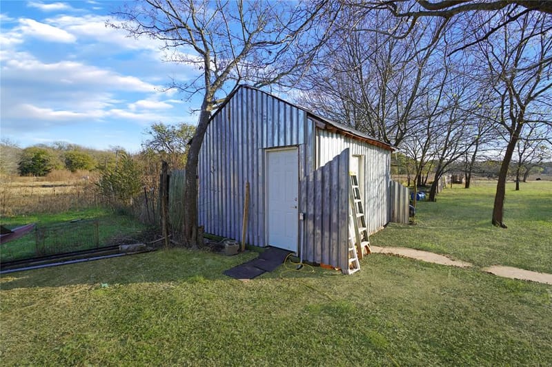 4470 County Road 2208, Greenville TX 75402 - Photo 35