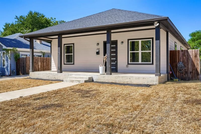 713 S Willomet Avenue, Dallas TX 75208 - Photo 3