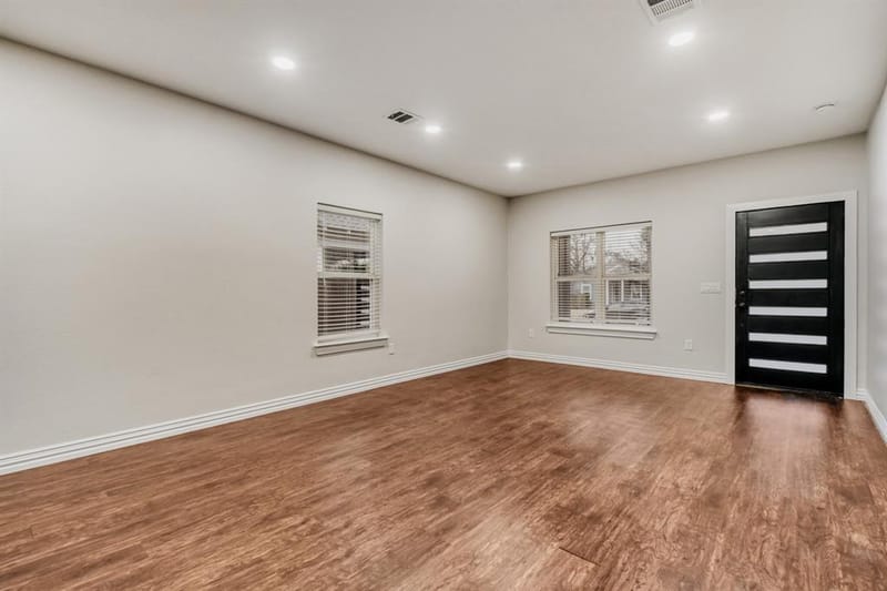 713 S Willomet Avenue, Dallas TX 75208 - Photo 10