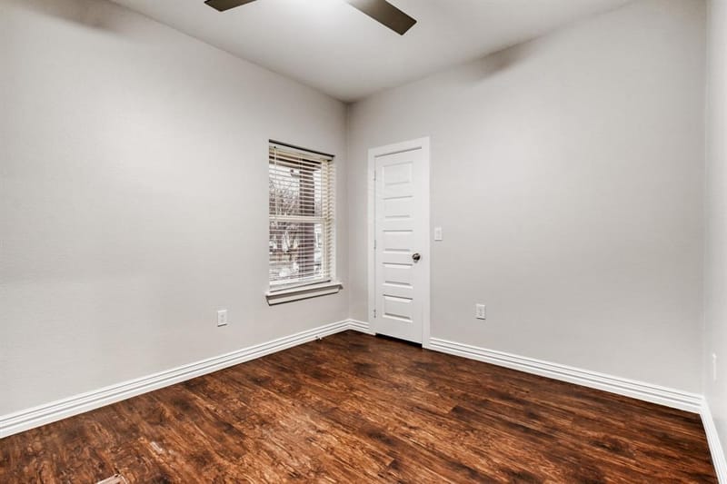 713 S Willomet Avenue, Dallas TX 75208 - Photo 15