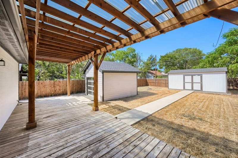 713 S Willomet Avenue, Dallas TX 75208 - Photo 29