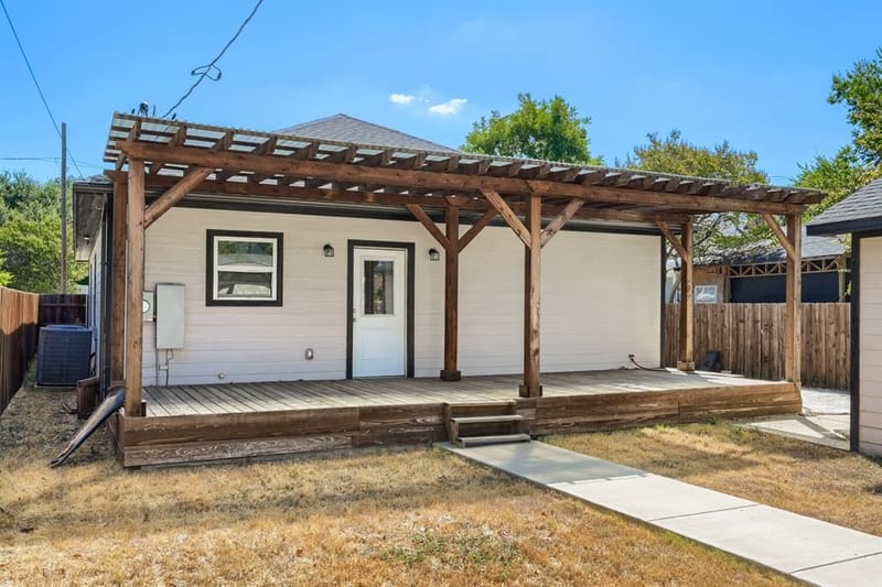 713 S Willomet Avenue, Dallas TX 75208 - Photo 4