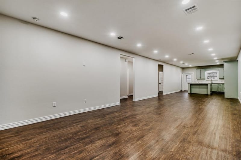 713 S Willomet Avenue, Dallas TX 75208 - Photo 8
