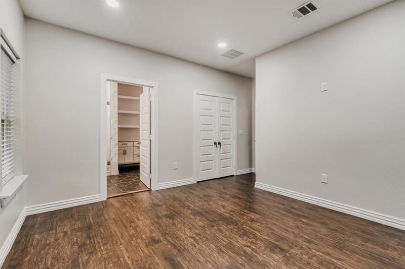 713 S Willomet Avenue, Dallas TX 75208 - Photo 21
