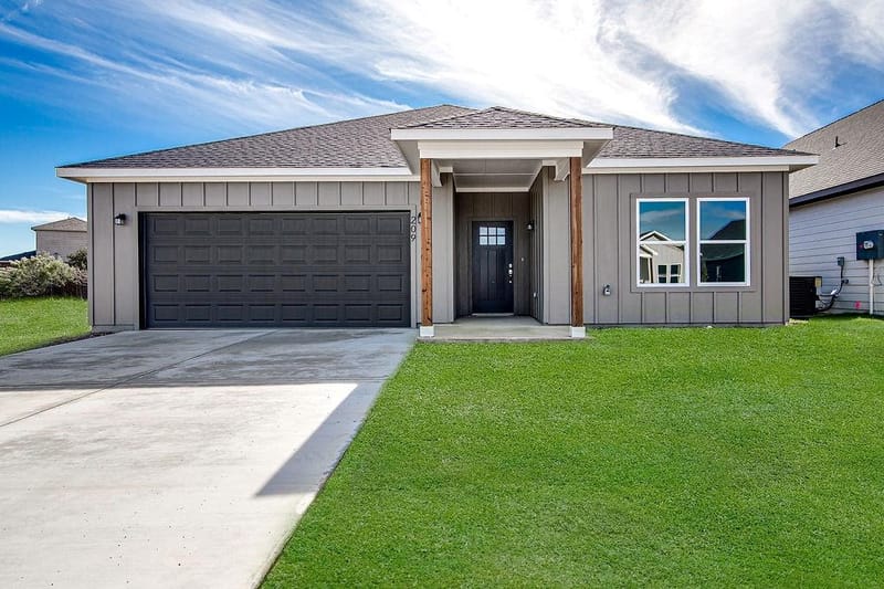 209 Lead Creek Drive, Fort Worth TX 76131
