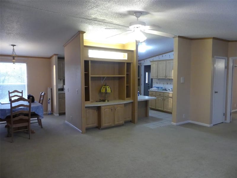 422 Hutchinson Street, Bowie TX 76230 - Photo 13