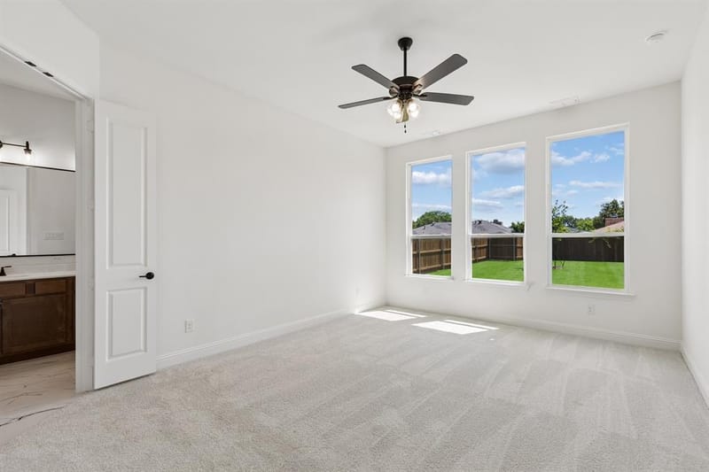 5716 Glynda Drive, North Richland Hills TX 76180 - Photo 14