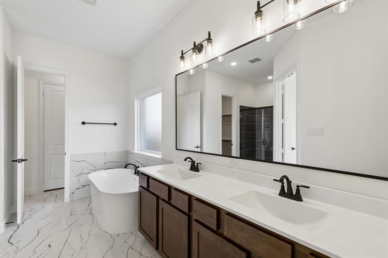 5716 Glynda Drive, North Richland Hills TX 76180 - Photo 19