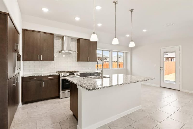 925 Kingbird Lane, Alvarado TX 76009 - Photo 12