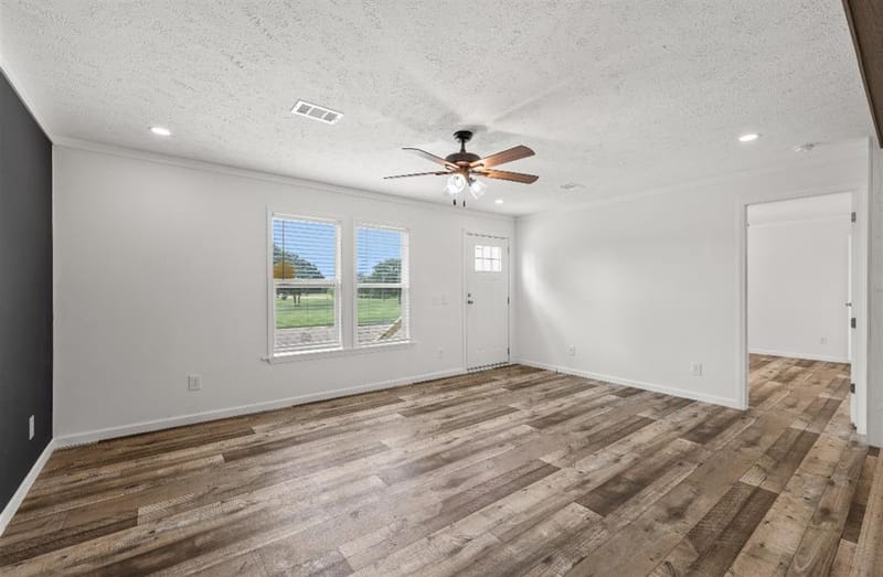4405 ROCKING K Drive, Bellmead TX 76705 - Photo 12
