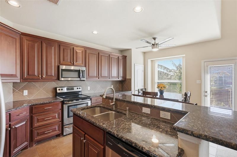 4222 Nia Drive, Irving TX 75038 - Photo 7