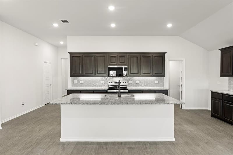 7816 Kingfisher Road, Aubrey TX 76227 - Photo 4