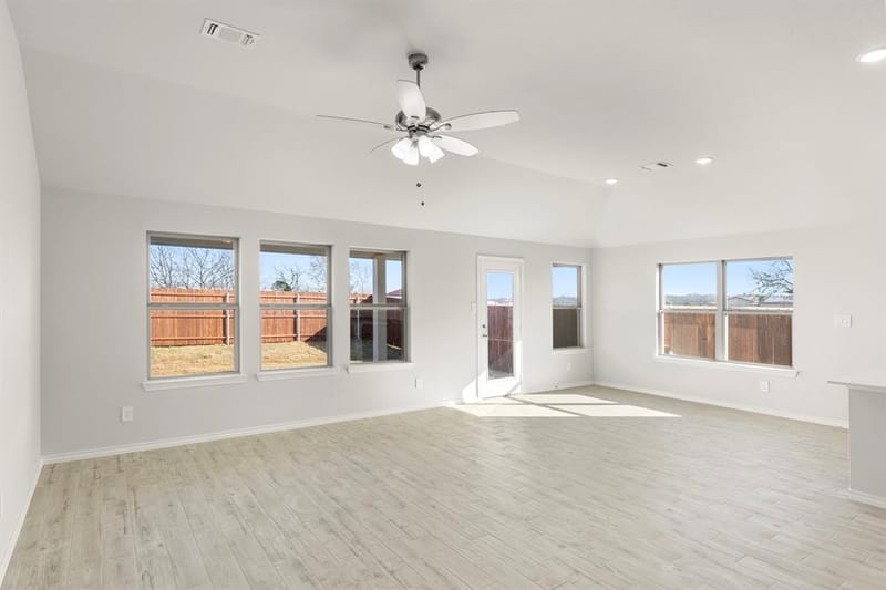7704 Kingfisher Road, Aubrey TX 76227 - Photo 10