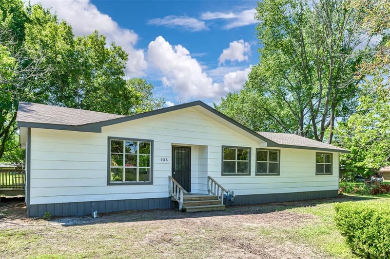 103 Ivy Street, Goodlow TX 75144 - Photo 2