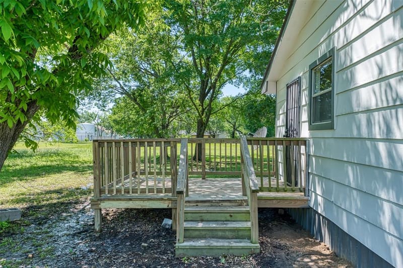 103 Ivy Street, Goodlow TX 75144 - Photo 6