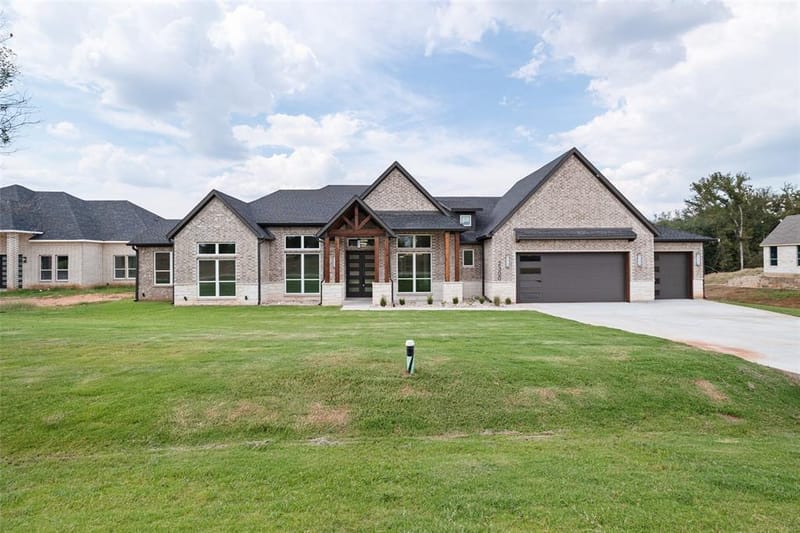 2300 Candlestick Drive, Granbury TX 76049 - Photo 2