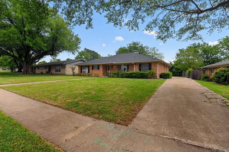 1616 W Shields Drive, Sherman TX 75092
