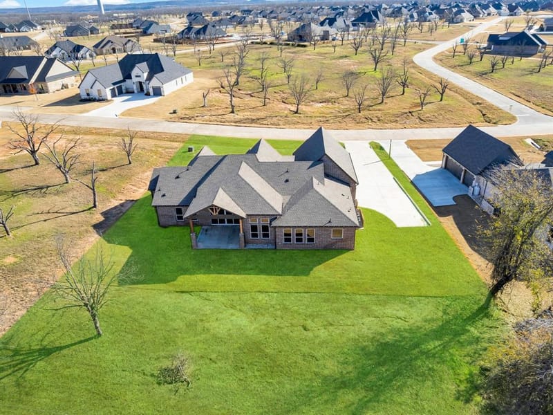 2416 Candlestick Drive, Granbury TX 76049 - Photo 36