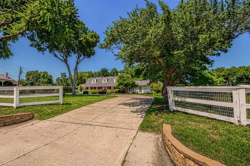 9310 Merritt Road, Rowlett TX 75089