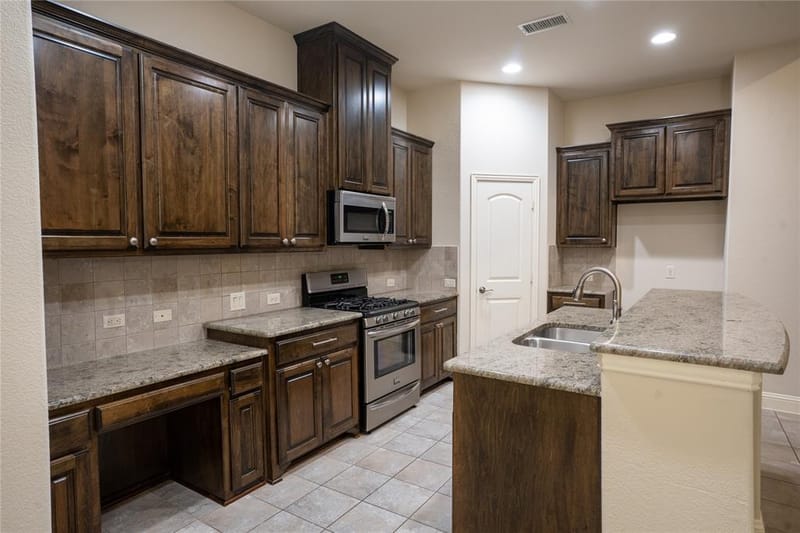 4127 Cascade Sky Drive, Arlington TX 76005 - Photo 8